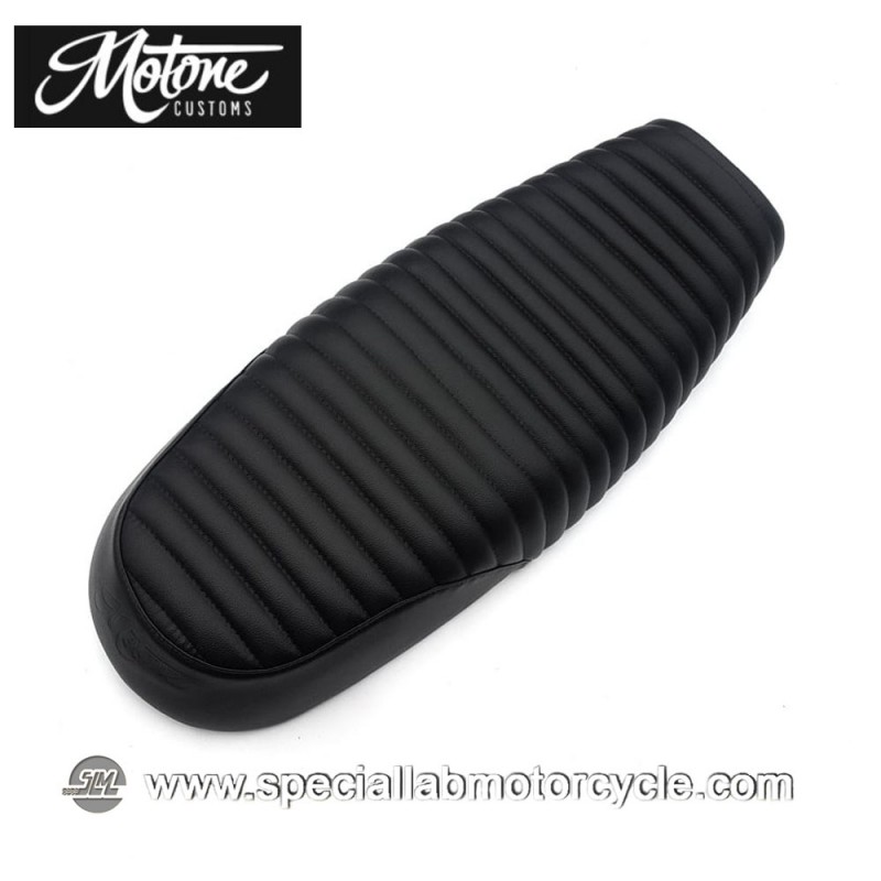 Motone Custom Sella Bonneville Dual Seat Tuck and Roll Triumph